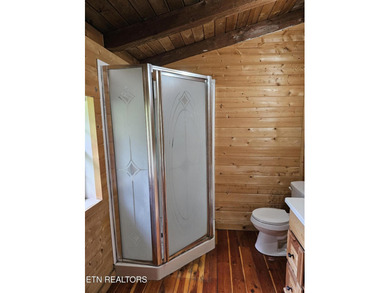 Rare cabin opportunity on 2 acres convenient to LaFollette. 2 - photo 21