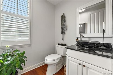 **LUXURY MODERN CONDO IN TROY** New HVAC system with a 10-year - photo 22