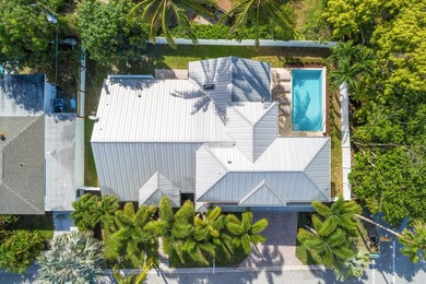 Don't miss this spectacular newly renovated, spacious concrete - photo 25