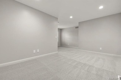 **LUXURY MODERN CONDO IN TROY** New HVAC system with a 10-year - photo 32