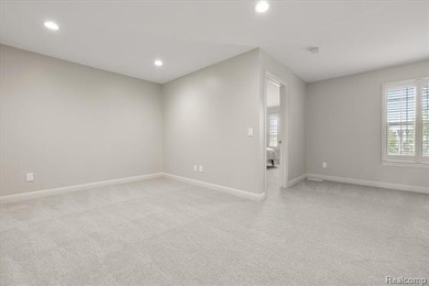 **LUXURY MODERN CONDO IN TROY** New HVAC system with a 10-year - photo 33