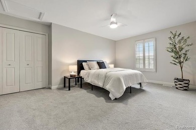 **LUXURY MODERN CONDO IN TROY** New HVAC system with a 10-year - photo 34