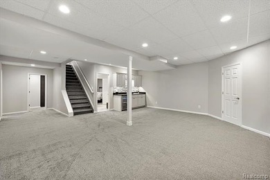 **LUXURY MODERN CONDO IN TROY** New HVAC system with a 10-year - photo 39