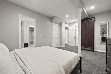 **LUXURY MODERN CONDO IN TROY** New HVAC system with a 10-year - photo 43
