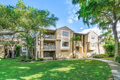 (private lake, pond, coastal) Condo For Sale in Delray Beach Florida