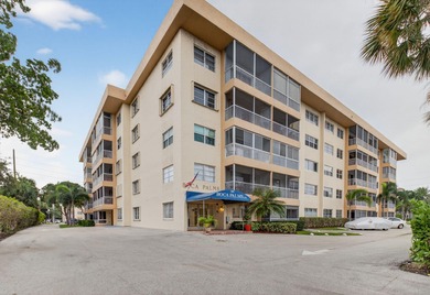 Renovated 2 Bed, 2 Bath Condo in the Heart of Downtown Boca