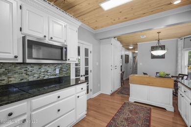 Waterfront Living in Sought-After Northbay Located on a - photo 13