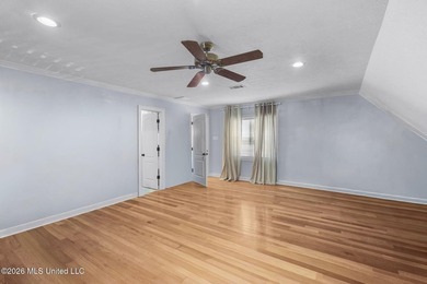 Waterfront Living in Sought-After Northbay Located on a - photo 17
