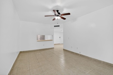 Renovated 2 Bed, 2 Bath Condo in the Heart of Downtown Boca