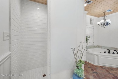 Waterfront Living in Sought-After Northbay Located on a - photo 23
