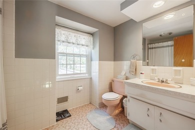 Welcome to 1250 La Baron Circle - a spacious and well-maintained - photo 24