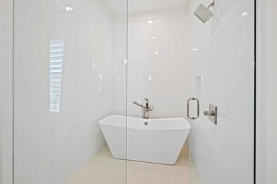 Located in the iconic Blue Mountain Beach, this over the top - photo 31