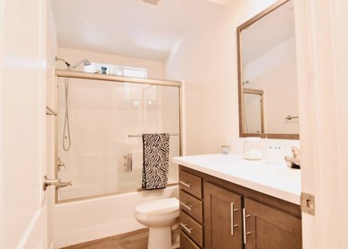 ***SELLER INCENTIVE 1 YEAR BASIC HOME WARRANTY WITH CHOICE HOME - photo 8