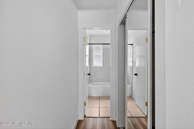 Investment opportunity just minutes from San Marco Square! - photo 8