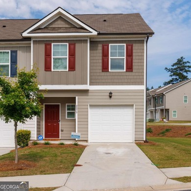 Forest Lake Townhome/Townhouse For Sale in Lithonia Georgia