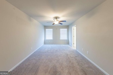 Welcome to this stunning 3 years old, end of unit 3 bedroom - photo 10