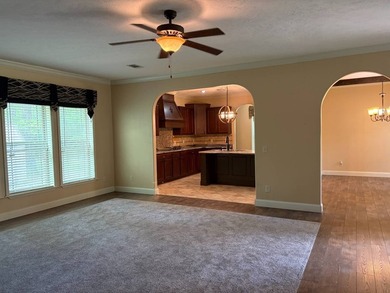 Well-maintained 2013 modular home featuring 3 bedrooms, 2 - photo 11