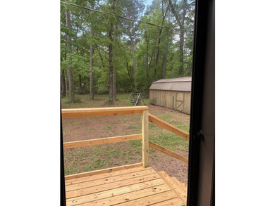 Well-maintained 2013 modular home featuring 3 bedrooms, 2 - photo 12