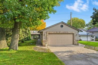 Incredibly Rare Lakefront Opportunity on Forest Lake! Enjoy 75 - photo 13