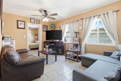 ***Renovated 3BR/3BA South Wrigley Gem with ADU Potential & - photo 16