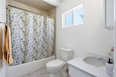 ***Renovated 3BR/3BA South Wrigley Gem with ADU Potential & - photo 17