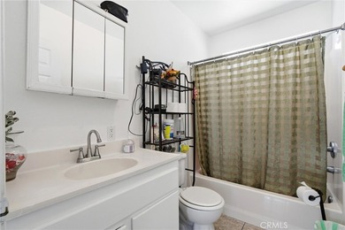 ***Renovated 3BR/3BA South Wrigley Gem with ADU Potential & - photo 18
