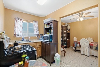 ***Renovated 3BR/3BA South Wrigley Gem with ADU Potential & - photo 19