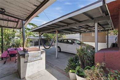 ***Renovated 3BR/3BA South Wrigley Gem with ADU Potential & - photo 30