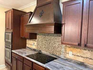 Well-maintained 2013 modular home featuring 3 bedrooms, 2 - photo 33
