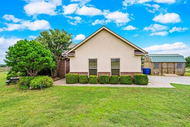 Don't miss this beautifully updated 4-bedroom, 2-bathroom home - photo 3