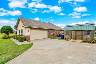 Don't miss this beautifully updated 4-bedroom, 2-bathroom home - photo 4