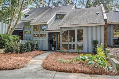 Welcome to effortless, maintenance-free living in The Landings - photo 2