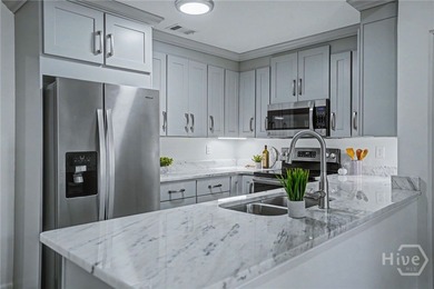 Welcome to effortless, maintenance-free living in The Landings - photo 6