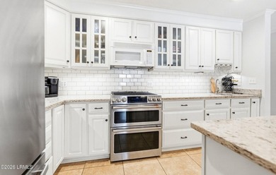 One story living on Ladys Island with 2,712 sq ft on a quiet - photo 11