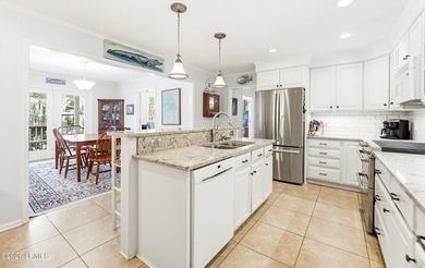 One story living on Ladys Island with 2,712 sq ft on a quiet - photo 12