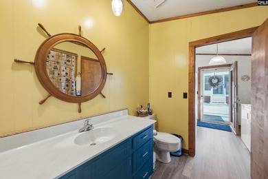 Discover this charming 1982 ranch-style Lake Murray bungalow - photo 37