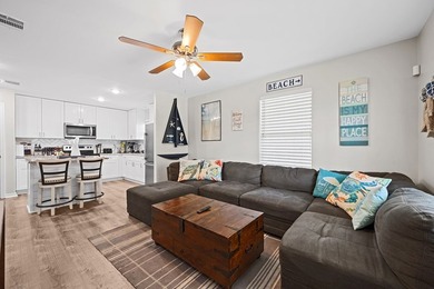 Adorable Farmhouse Coastal Home in Rockport! Fall in love with - photo 4