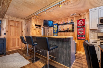 This beautiful, nearly 3,000 square foot cottage-style lakefront - photo 50