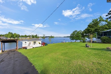 Discover this charming 1982 ranch-style Lake Murray bungalow - photo 50