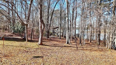 Stunning Views of Lake Oconee... - Lake Home For Sale in Greensboro, Georgia