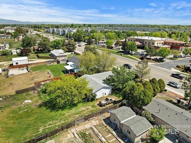 This is one of several properties in the Jewel Sub that are - photo 12