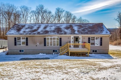Welcome home to this spacious and meticulously maintained - photo 1