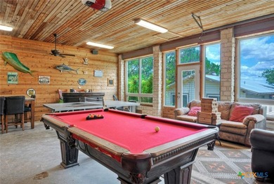 Extraordinary Lake Travis waterfront estate in the Sandy Shores - photo 26