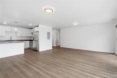 Experience elevated living in this luxurious 2-bedroom, 2-bath - photo 8