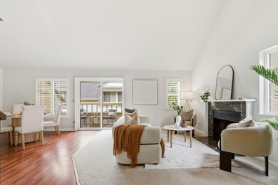Welcome to this beautifully updated townhouse-style condo - photo 7