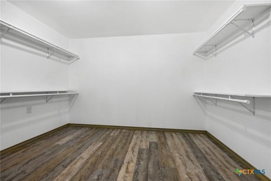 NEW ROOF (2025) and HVAC recently serviced! This spacious home - photo 14