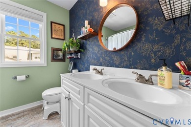 Welcome to this beautiful 1,843 sq ft traditional two-story - photo 16