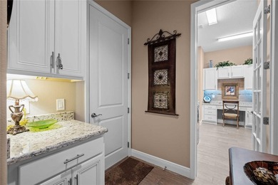 Welcome home to luxury and ultimate flexibility in the community - photo 17