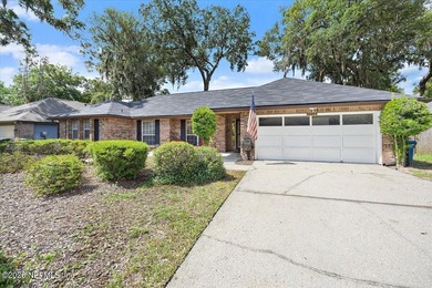 Motivated seller- ALL BRICK Beauty- dont miss this opportunity - photo 2