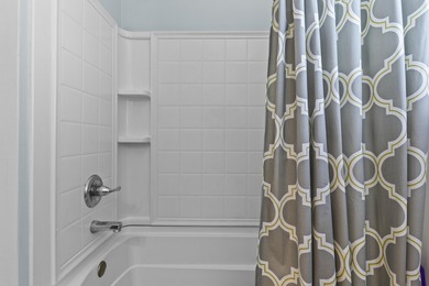 Gorgeous & Spacious 3BR/2.5BA Home in Calmes Estates . Welcome